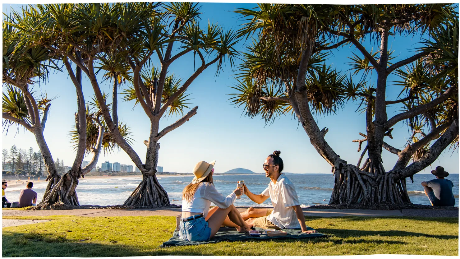 Alex Hill (The Bluff Beach), Alexandra Headland