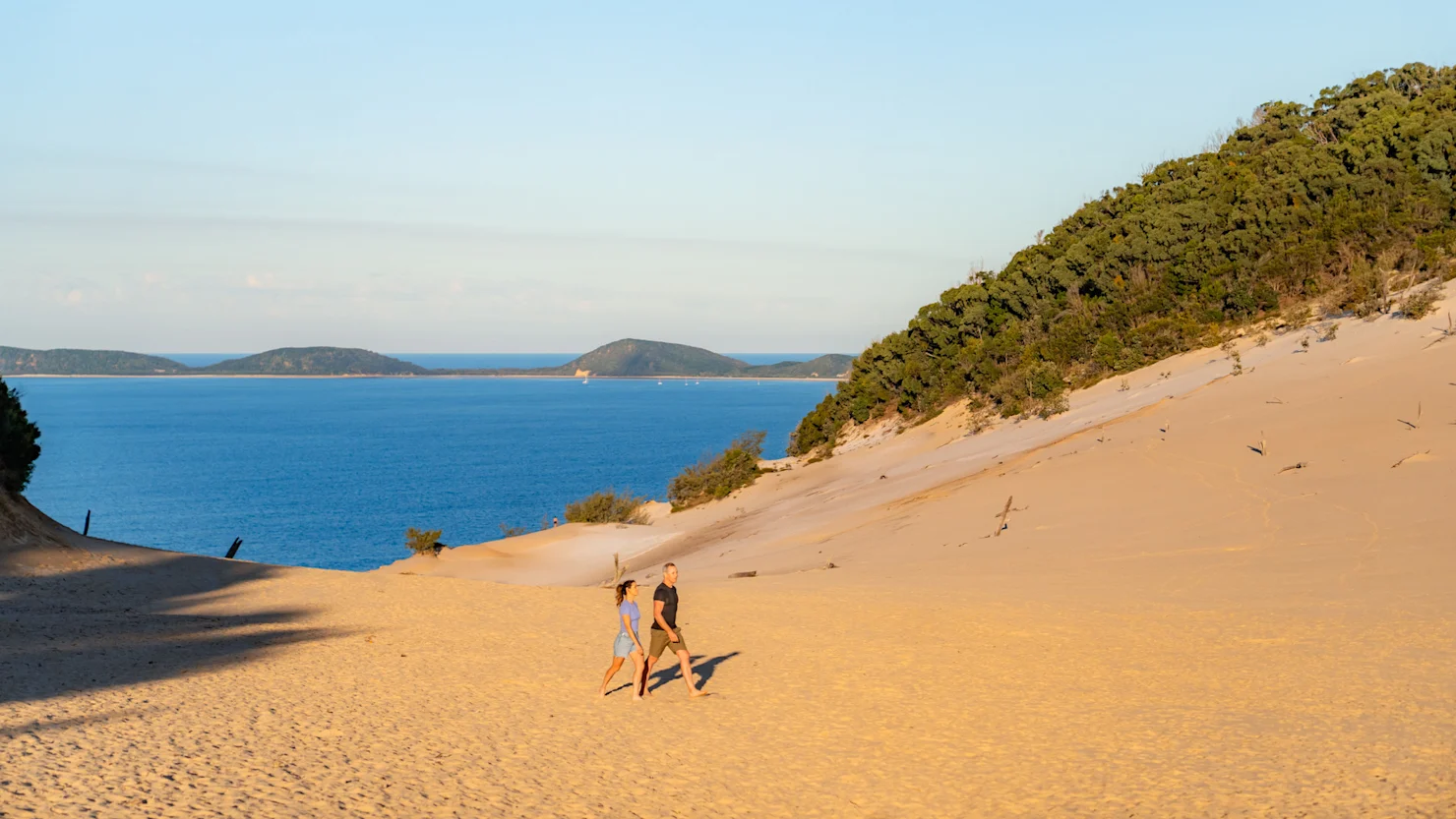 Carlo_Sandblow_Rainbow_Beach