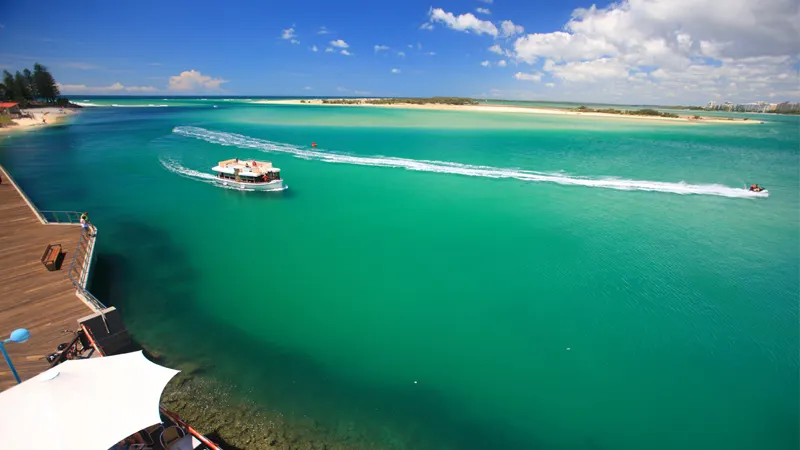 Cruising on the Pumicestone Passage