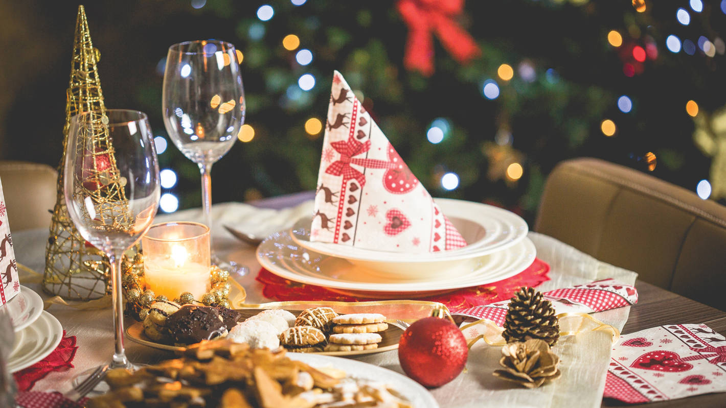 8 spots for Christmas Day lunch on the Sunshine Coast