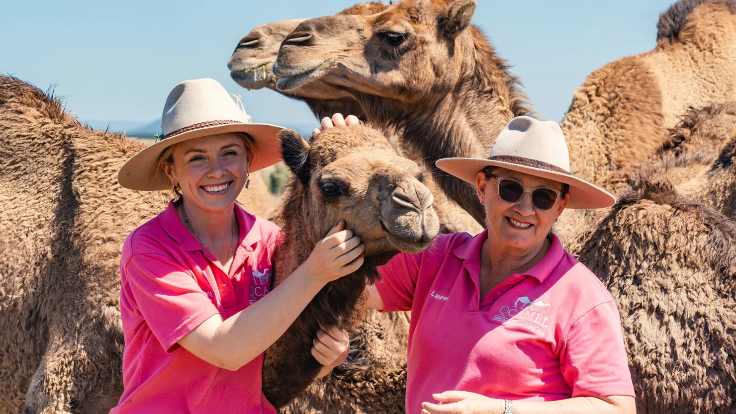 Yasmin and Lauren Brisbane at QCamel Dairy