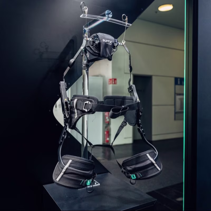 Unser Exoskelett zur Entlastung des Rücken beim Heben schwerer Lasten: IX BACK AIR