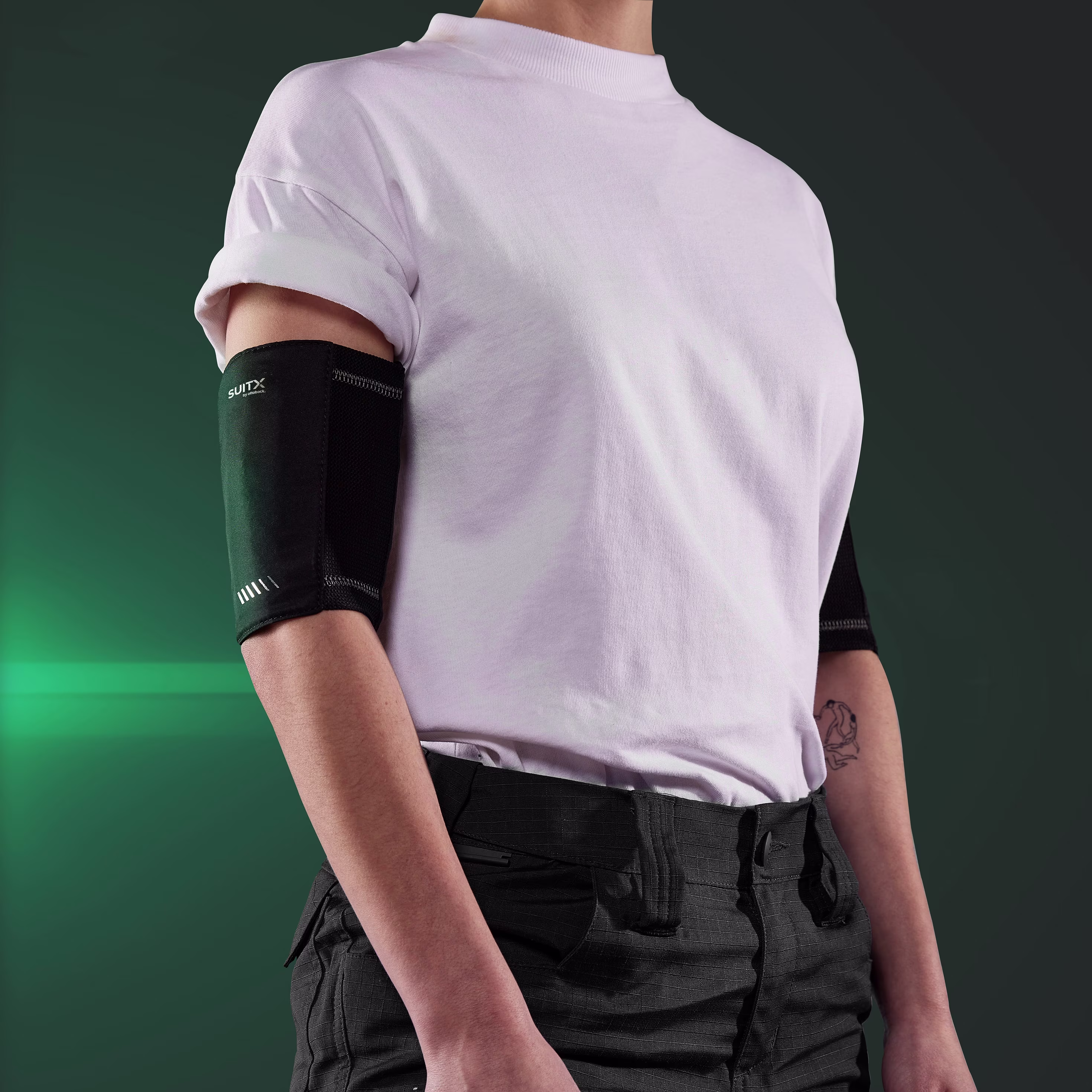 Upper body view of a woman with upper arm cuff CX Cool Sleeve, standing calmly.