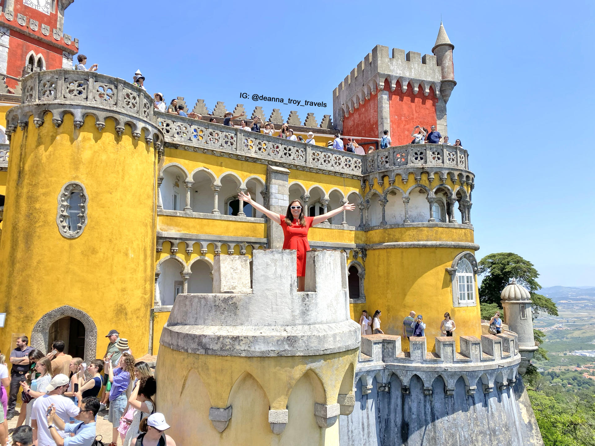 Pena Palace, enchanted or too crowded? Keep reading to hear my true opinions!