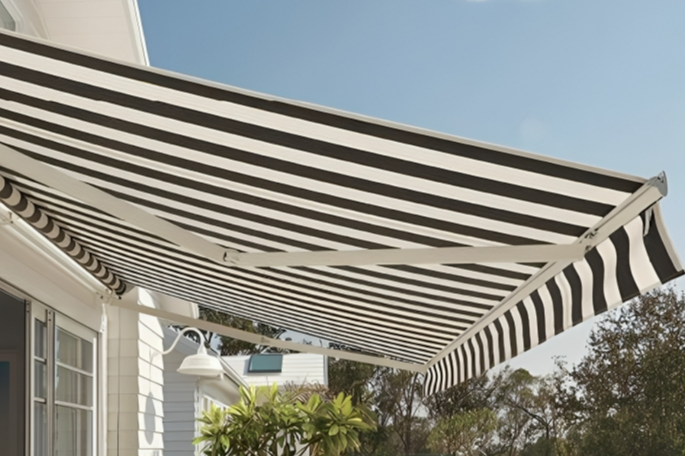 Awning in dubai
