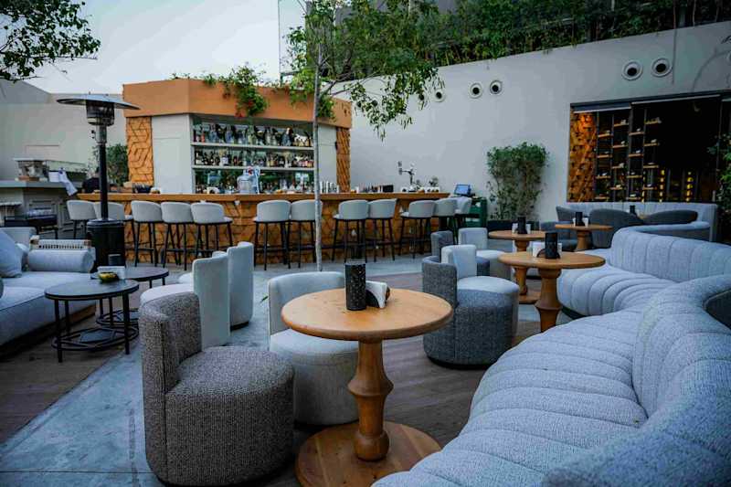 bar furniture supplier in dubai