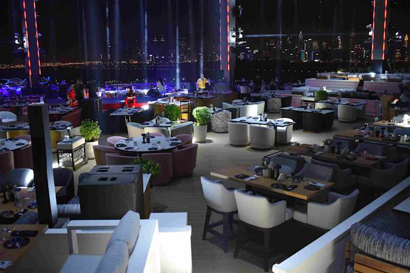WHITE DUBAI