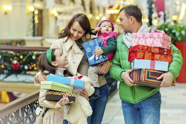 Baby-on-shopping-trip-with-parent