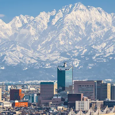 富山県のカニ情報 - 絶品「高志の紅ガニ」飲食店、イベント、漁港まで紹介