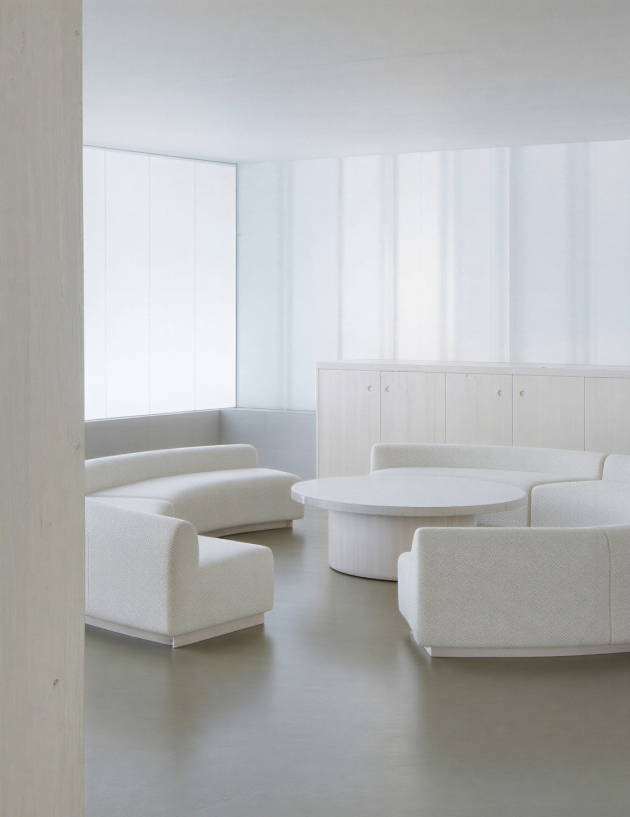 Relax in lounges worldwide