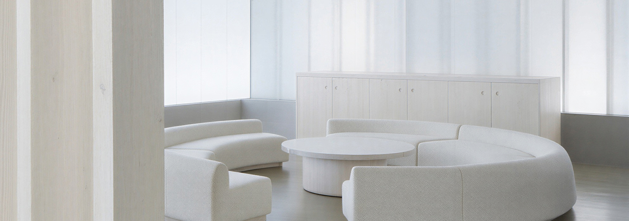 Relax in lounges worldwide