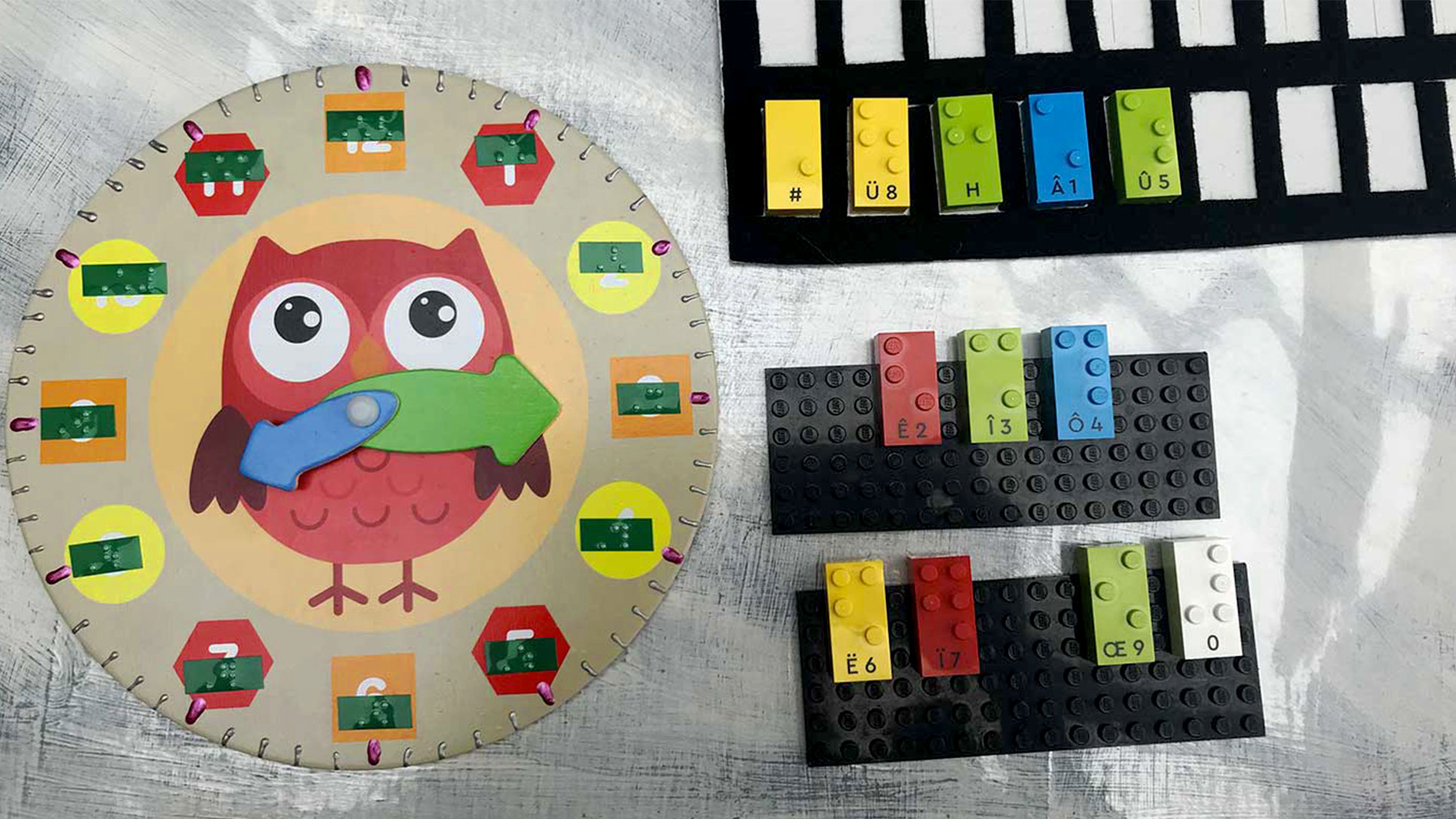 Learn to read hours and minutes with a LEGO Braille Bricks clock