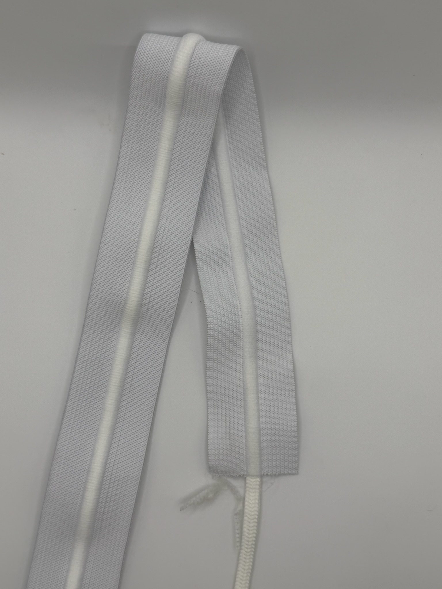 Elastico 1 1/2" con cordon