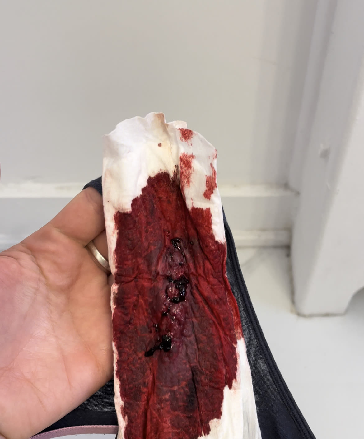 Blood Clots During Periods-Dr-Qaisar-Ahmed-Dixe-cosmetics