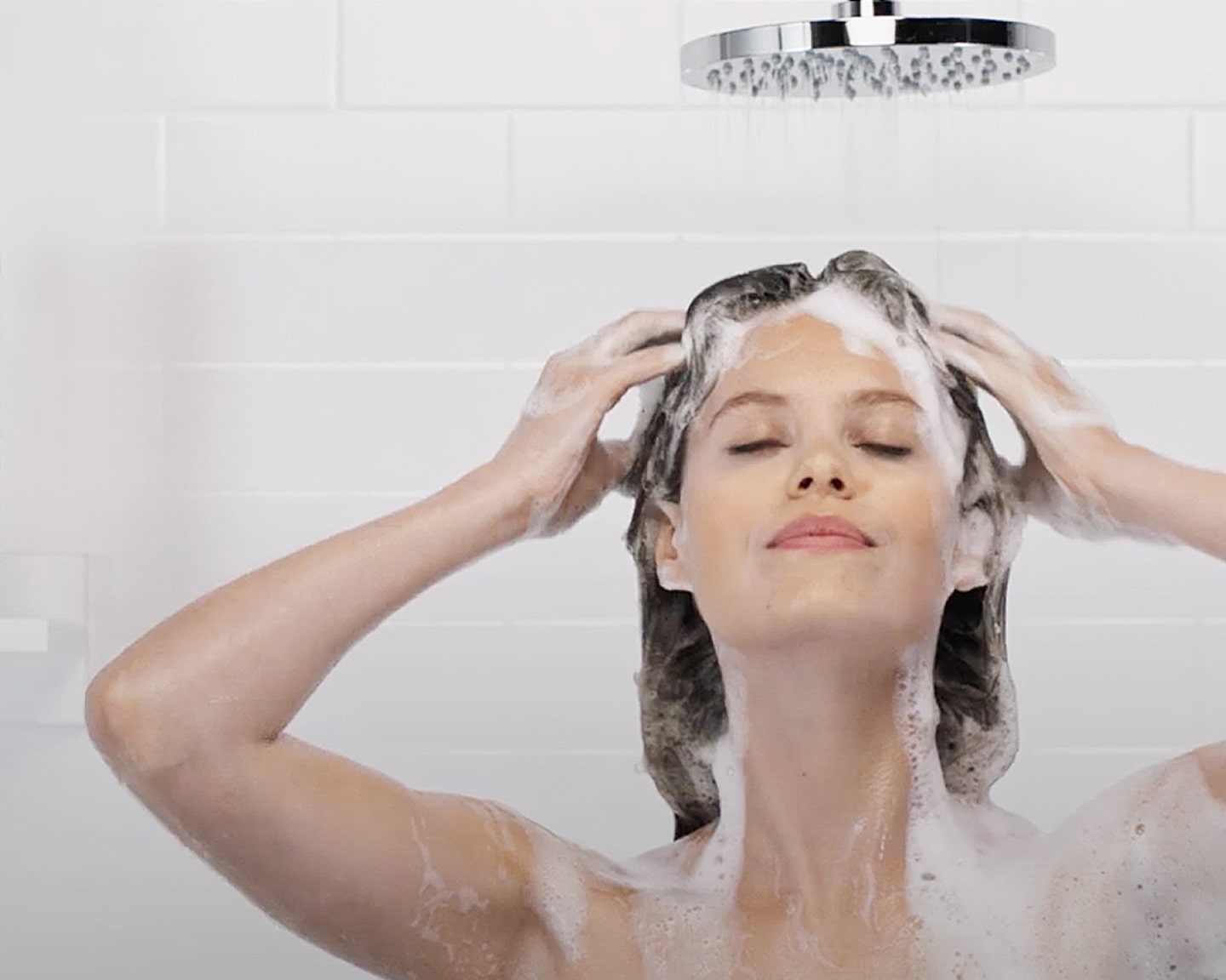 A Tried and Tested Guide to Washing and Styling Your Hair Effectively