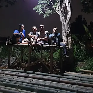 Mengapa Ayah Hanya Mencari Nafkah ?