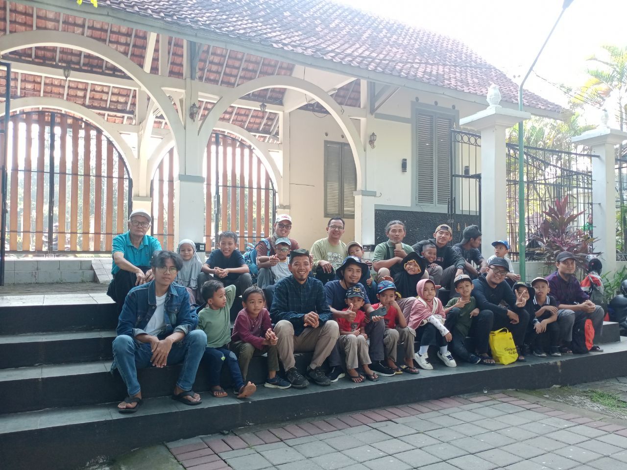 SUDAHKAH KITA SERATUS PERSEN MENERIMA KEHADIRAN ANAK KITA?