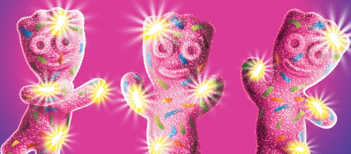 Sour Patch Kids. Proving the power of a multi-format Snapchat campaign, Sour Patch Kids drove full-funnel results with the launch of its newest innovation: Sour Patch Kids Glow Ups. By incorporating Snap Ads, Story Ads and creator content into an AR campaign, the brand created a serious buzz around its special edition candy.