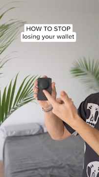 Ridge Wallets Snapchat Ad Example