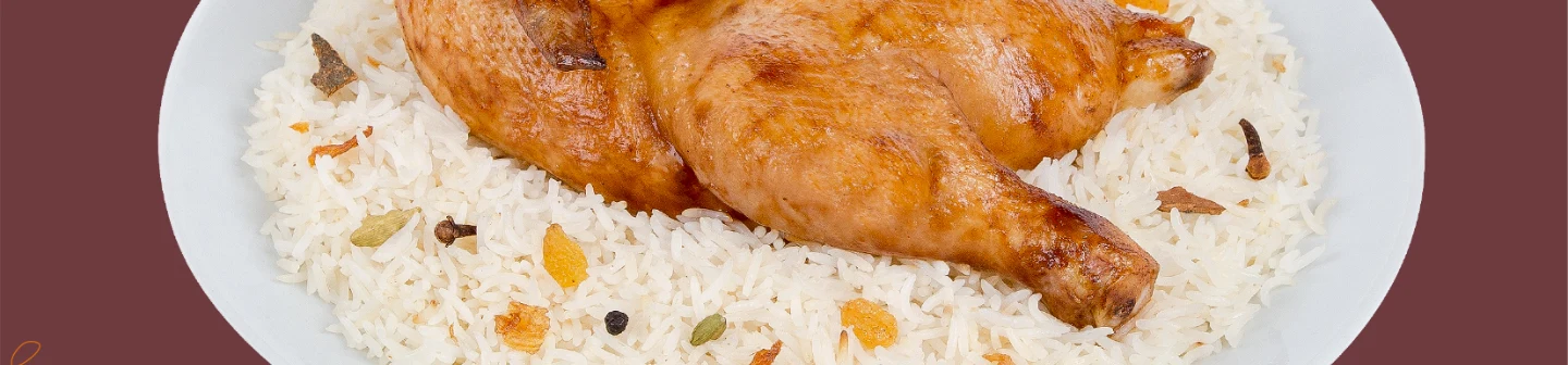 Close up of a rice and meat dish from Al Romansiah.