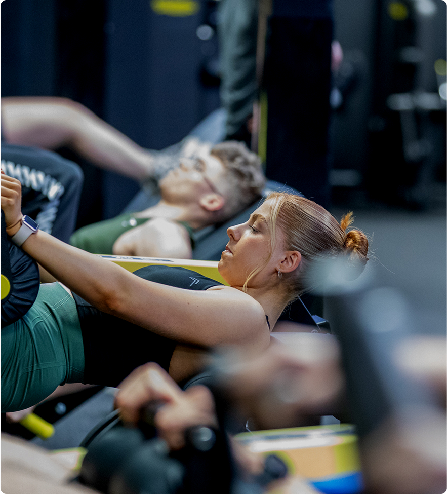 woman-gym-training