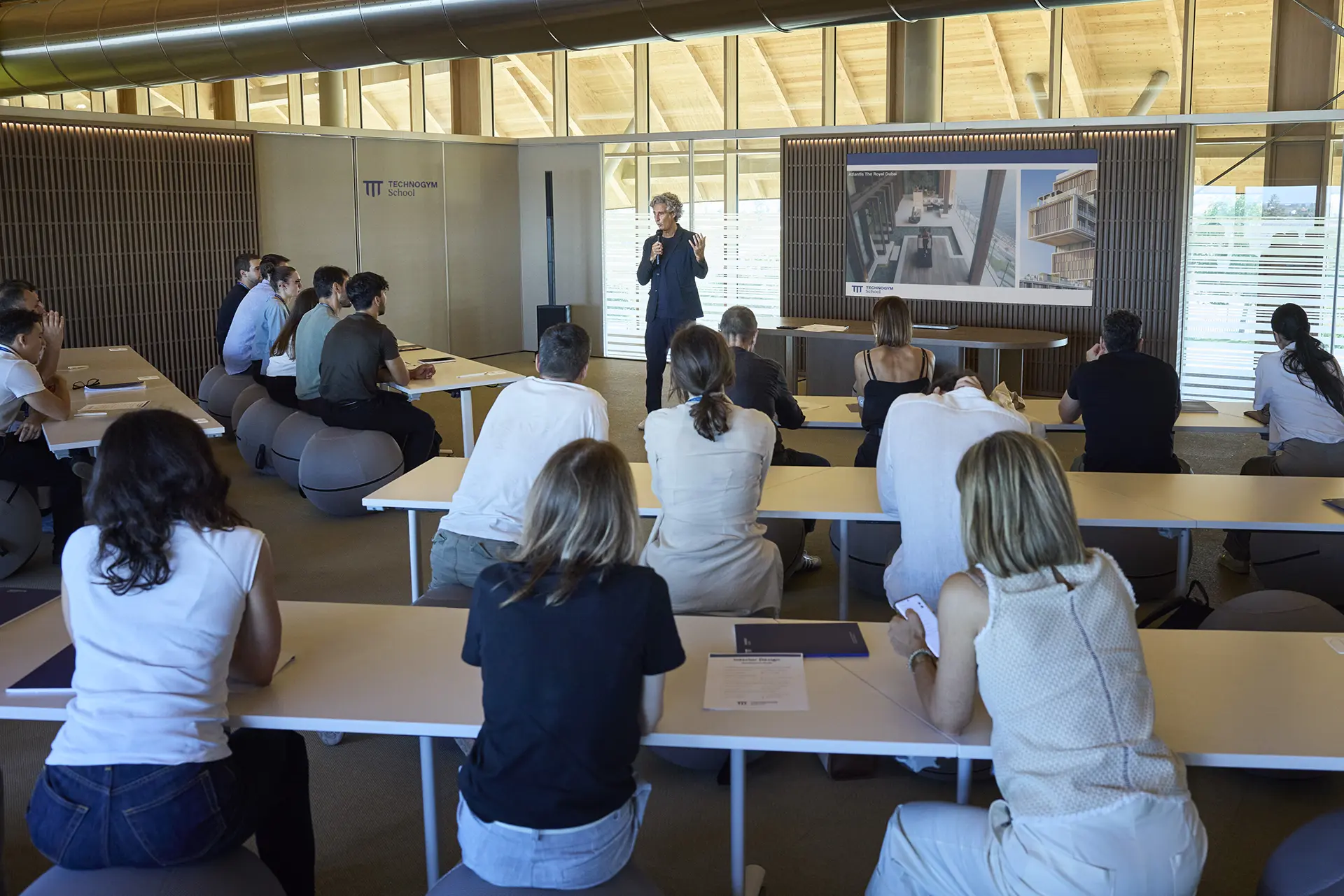 TECHNOGYM_SCHOOL_18276_ST.jpg