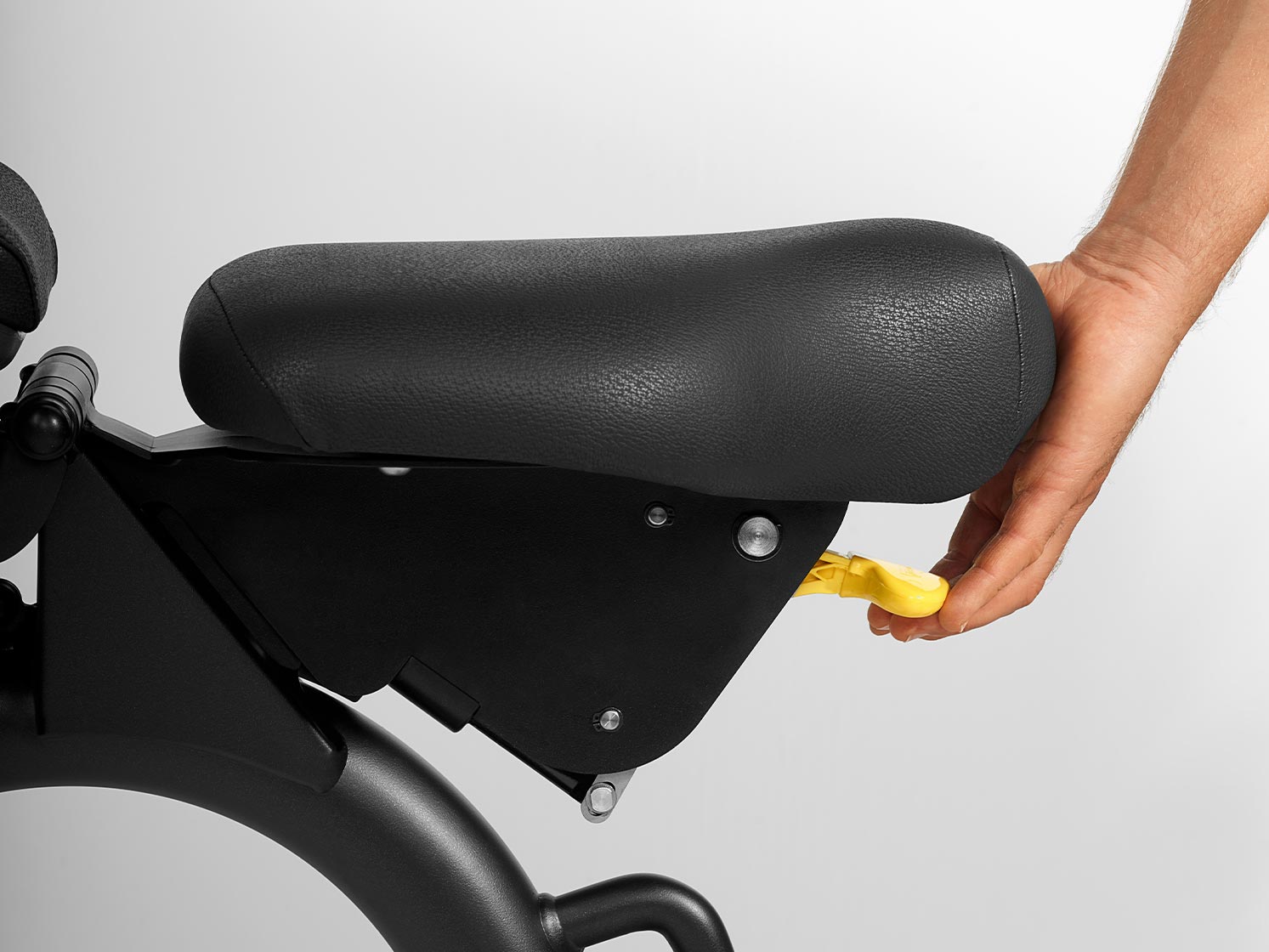 adjustable_bench-feature_03_adjustable_backrest_and_seat