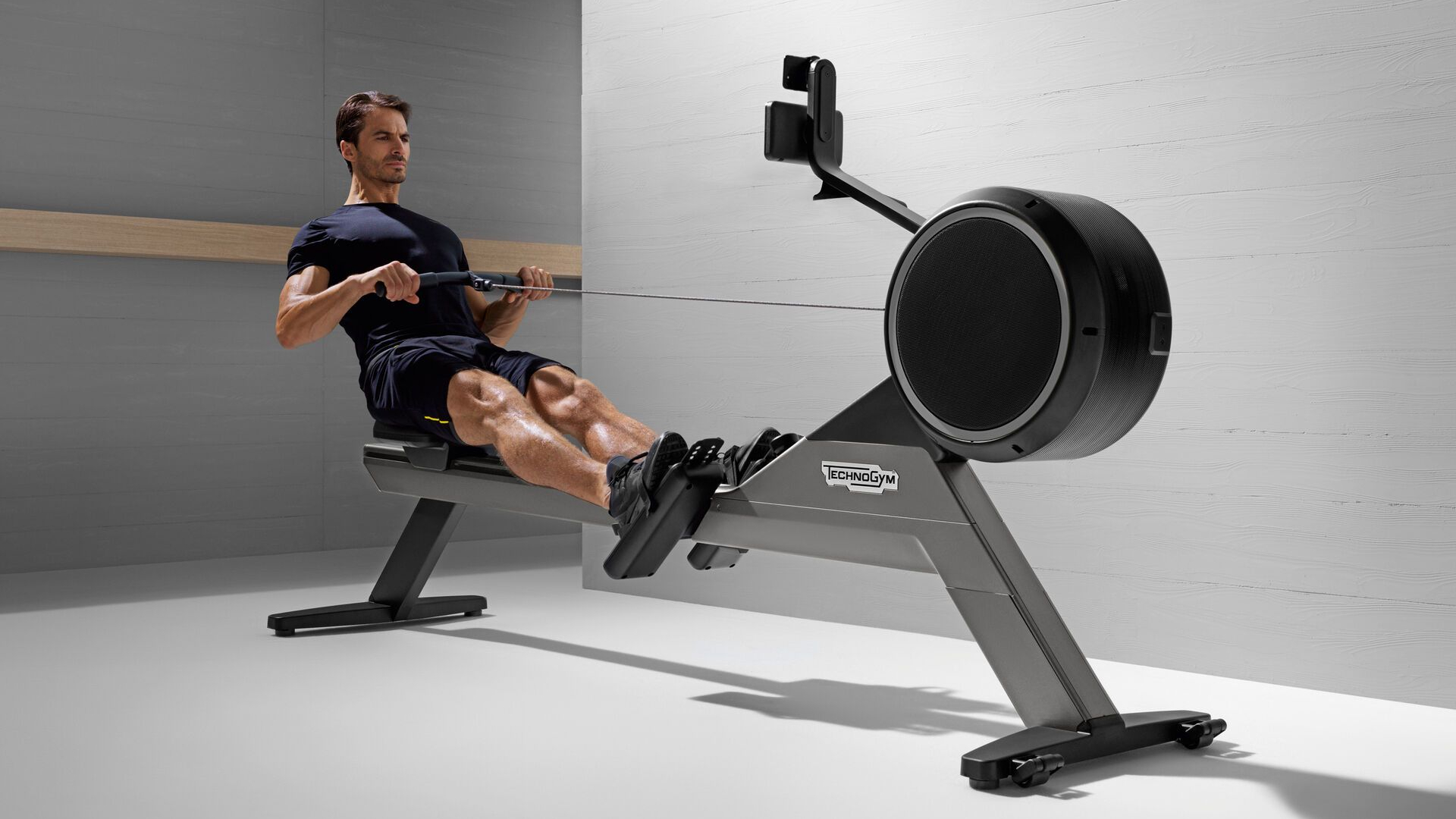 rowing-machine-burning-calories-and-toning-muscles-header