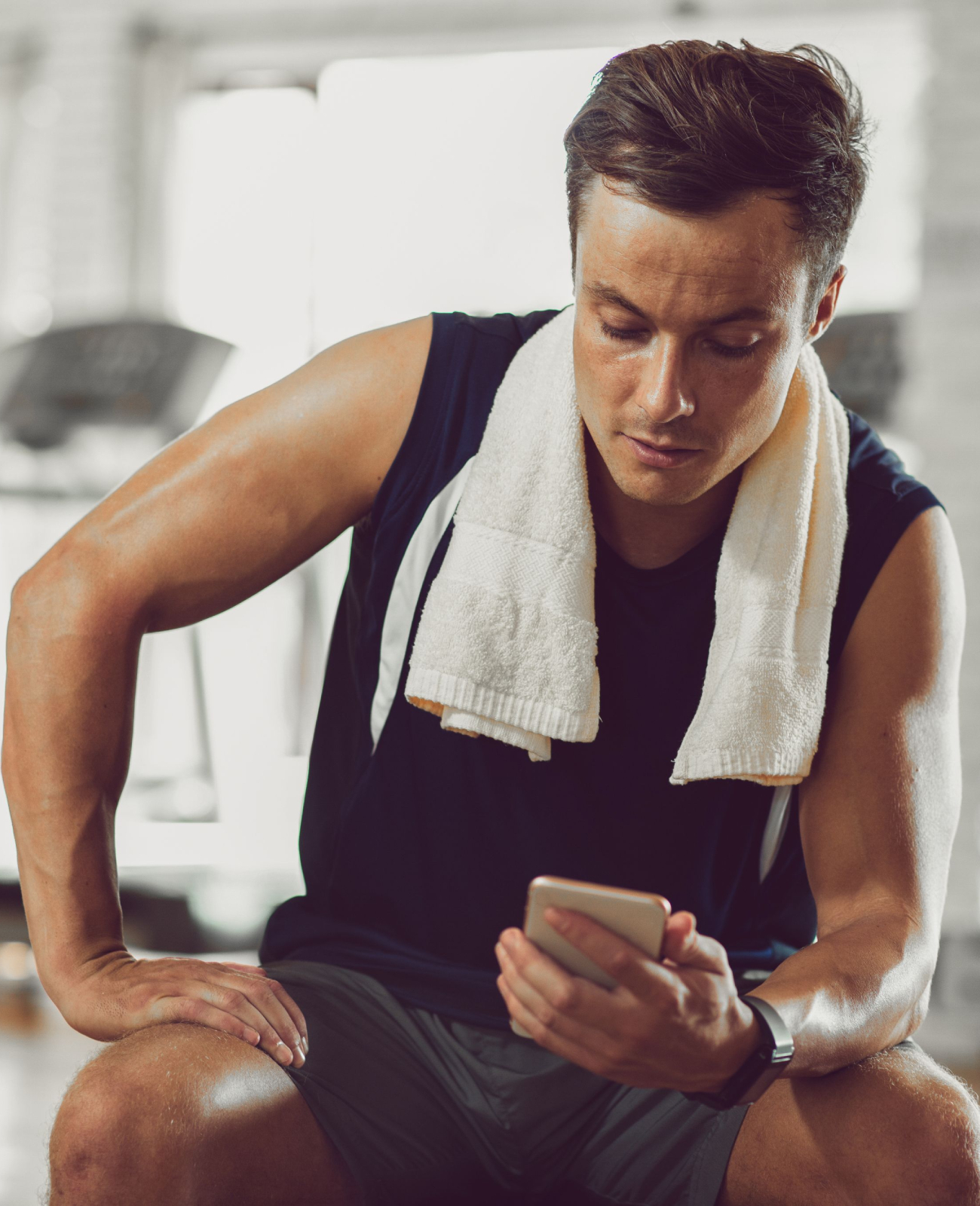 rowing-machine-burning-calories-and-toning-muscles-1