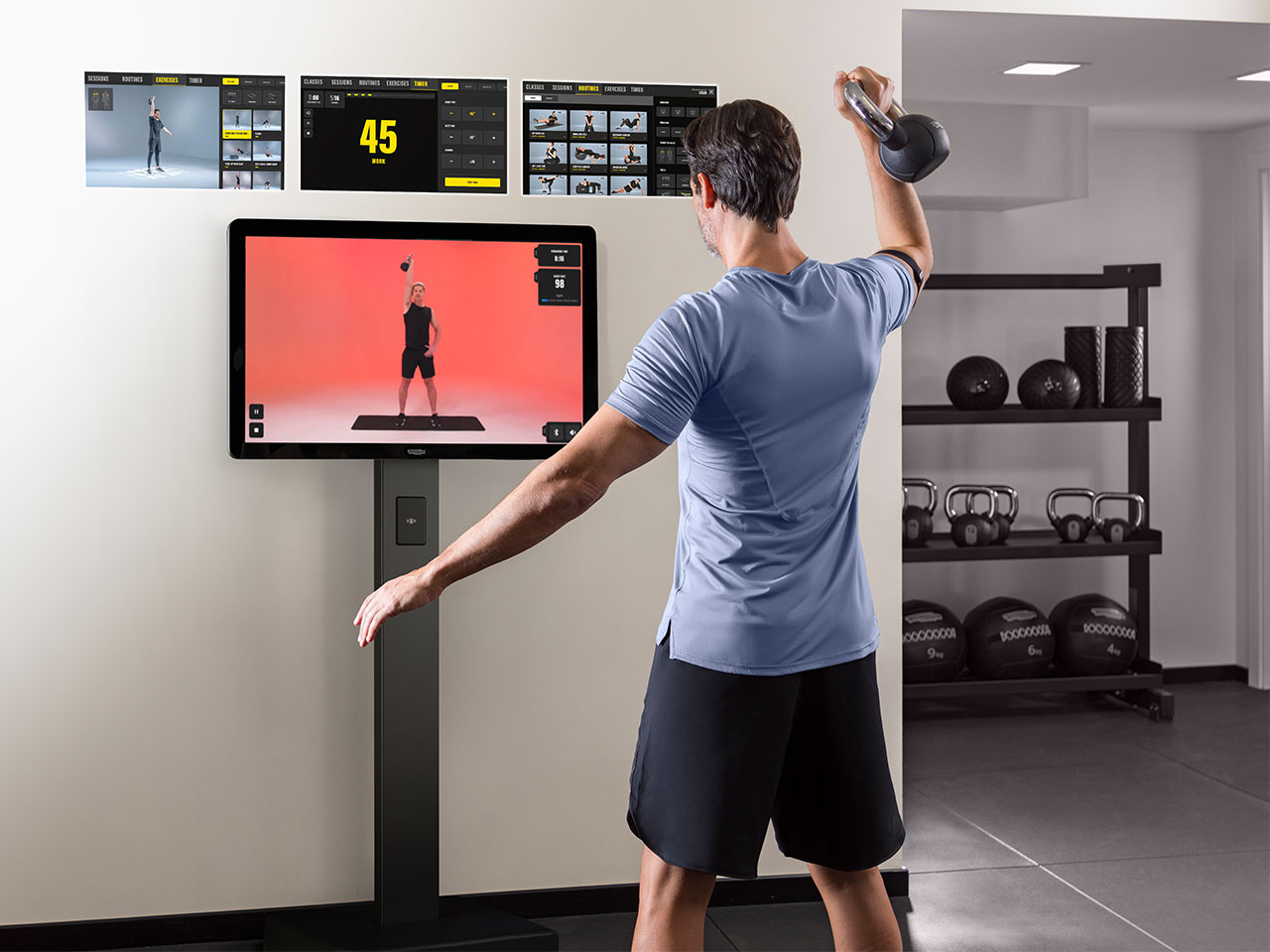 technogym-visio-touch-and-train-self-standing.jpg