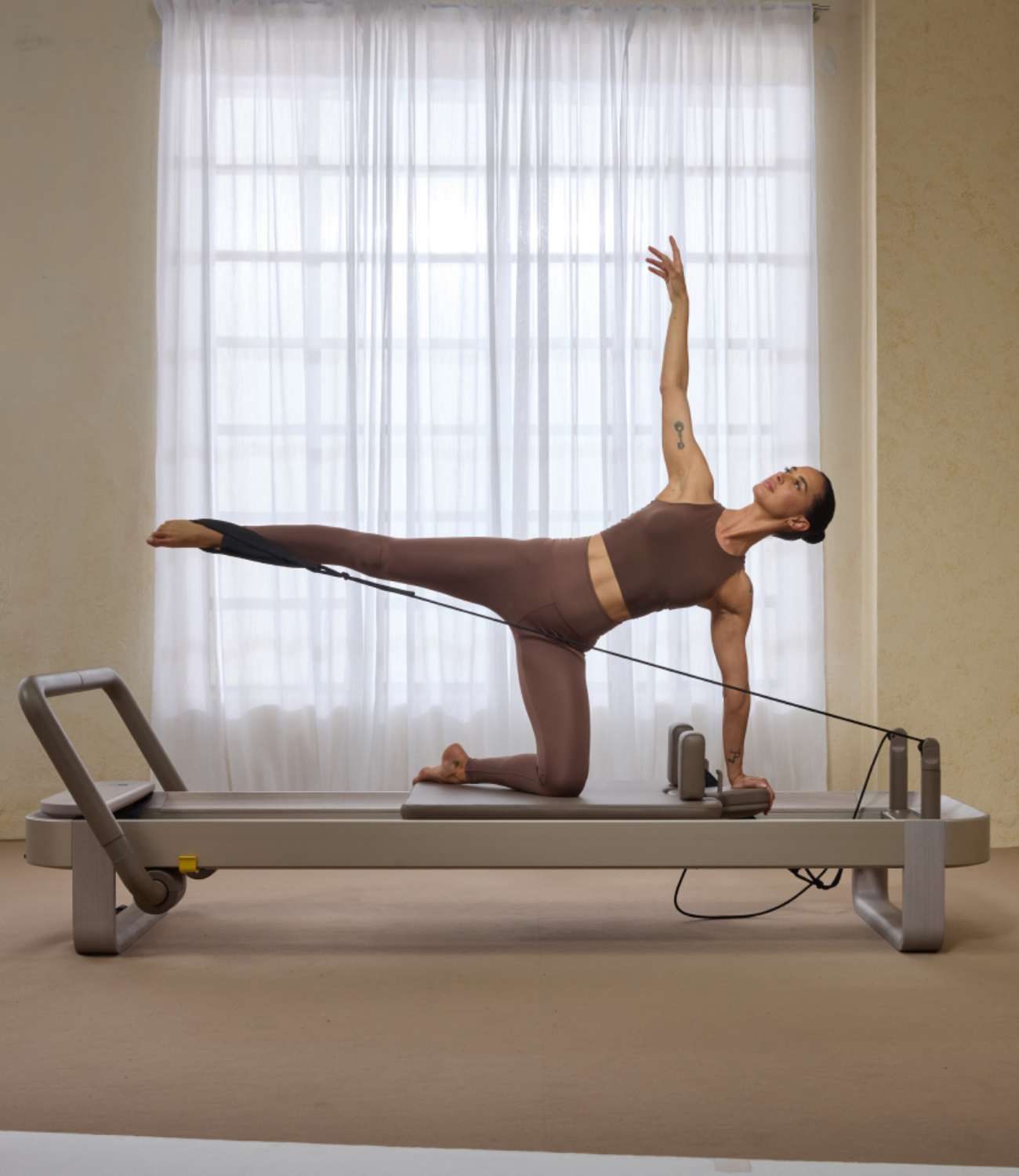technogym-reform-woman