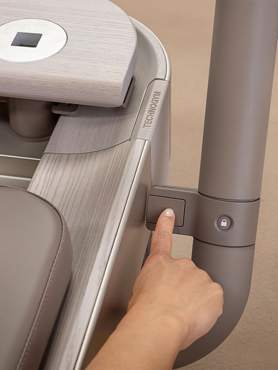 technogym-reformer-safety-comfort-features-01.jpg
