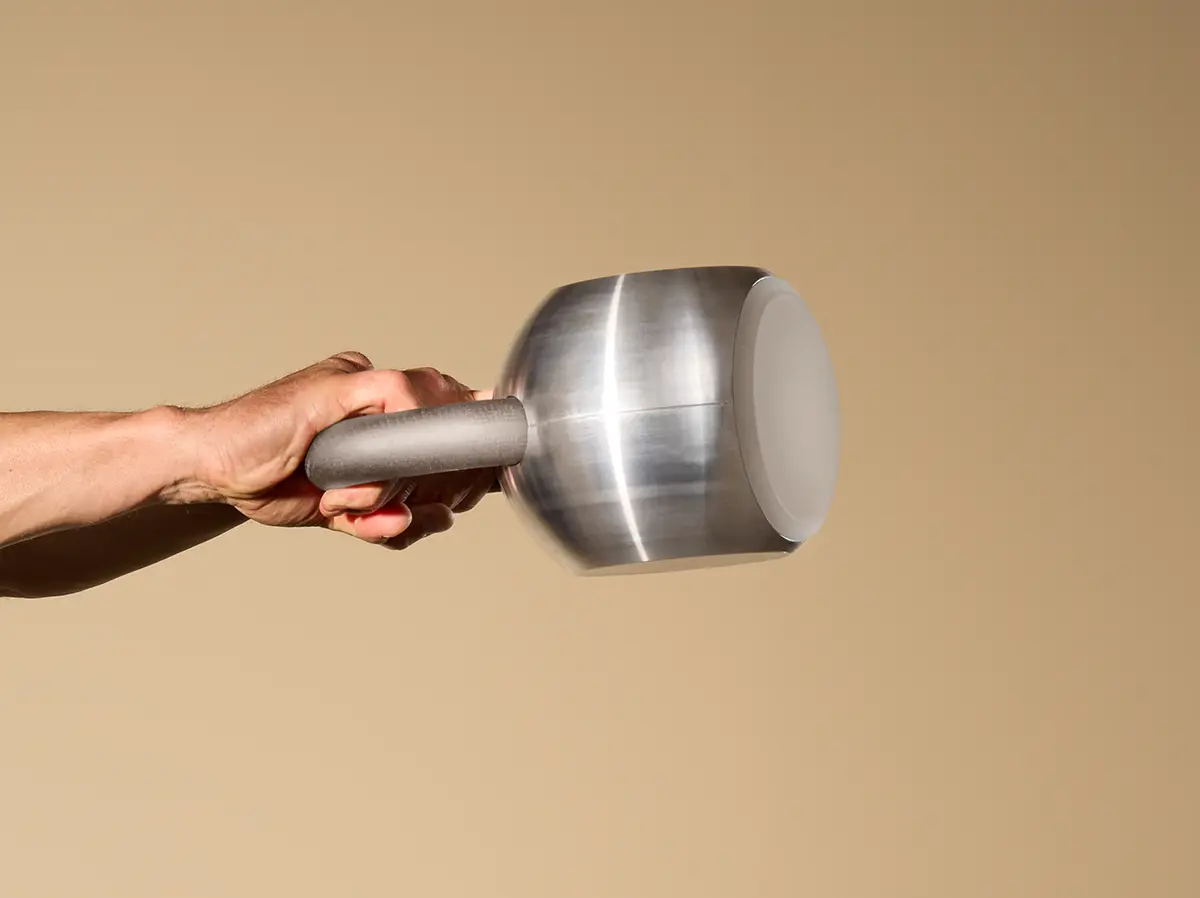 kettlebell-new-details-steel.webp