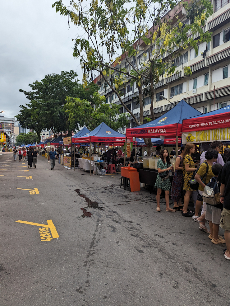 Večerní trhy s jídlem Večerní trhy s jídlem