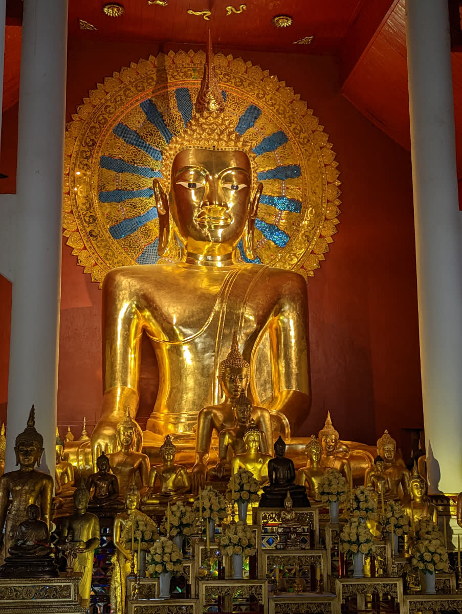 Zlatý Buddha