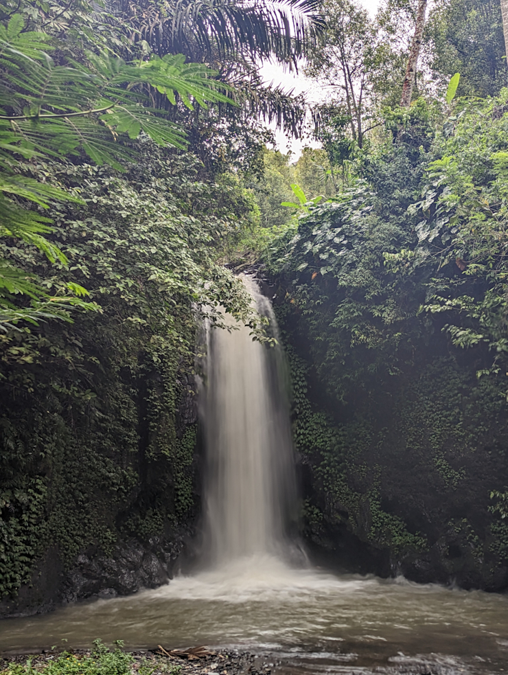 Našli jsme tajný vodopád Našli jsme tajný vodopád