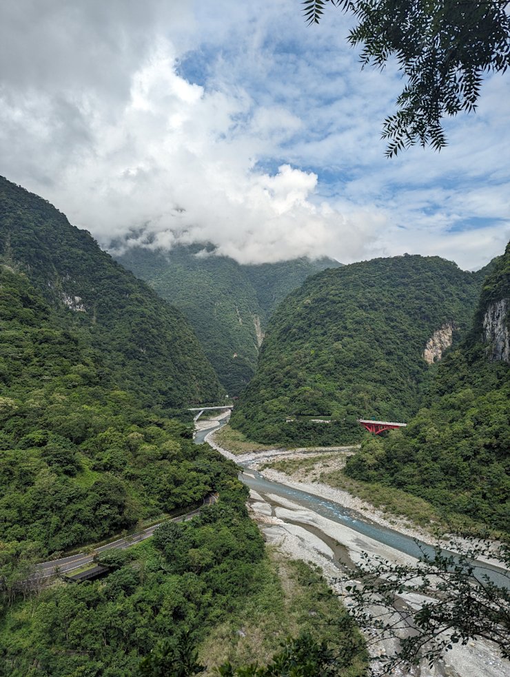 Výhled ze stezky Xiaozhuilu Výhled ze stezky Xiaozhuilu