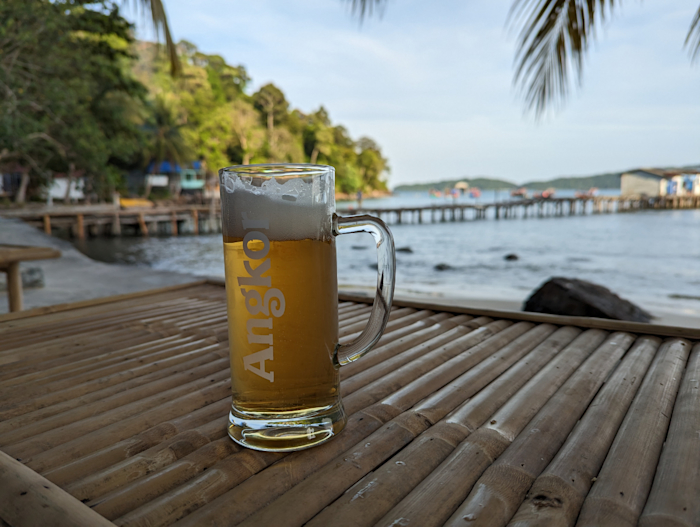 Pivo po trekingu v džungli