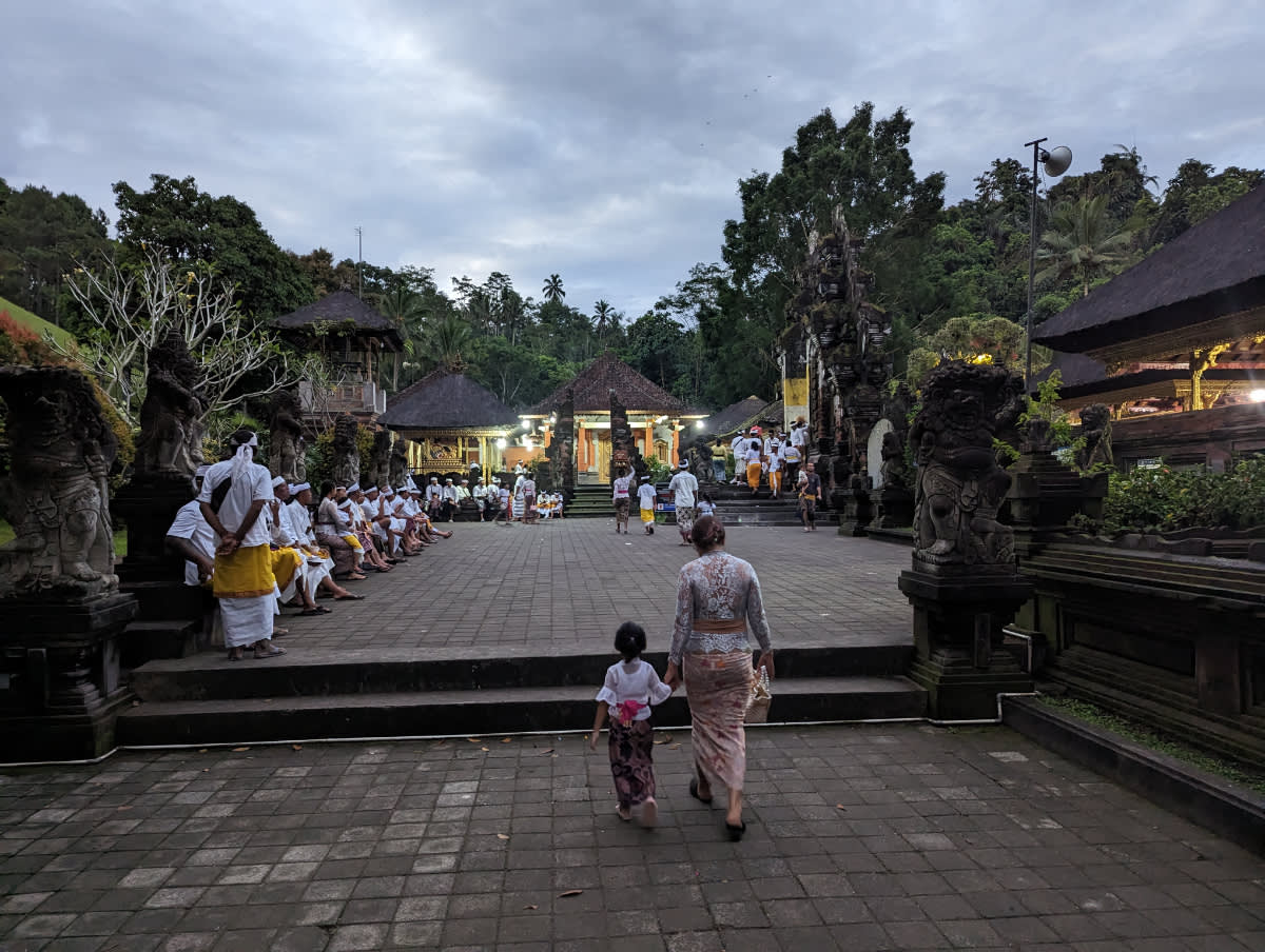 Vstup do chrámu Pura Tirta Empul