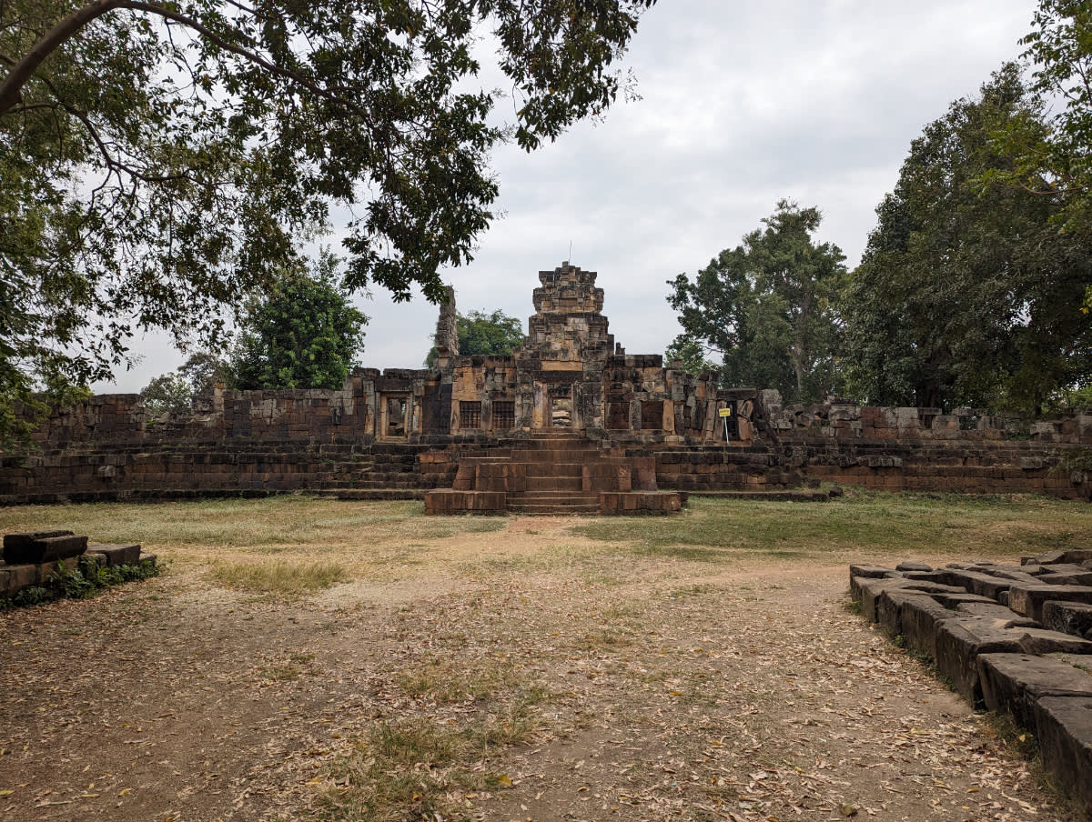Ek Phnom Pagoda