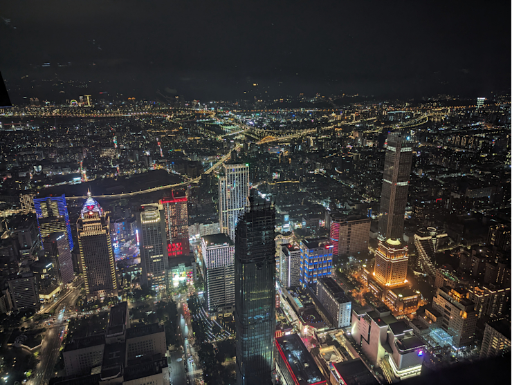 Výhled z nejvyšší budovy Taipeie Výhled z nejvyšší budovy Taipeie