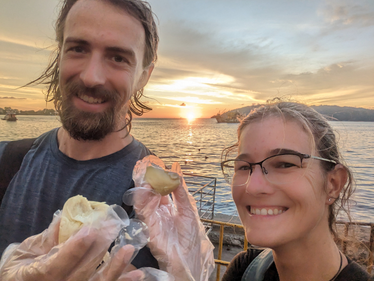 Zkoušíme durian Zkoušíme durian