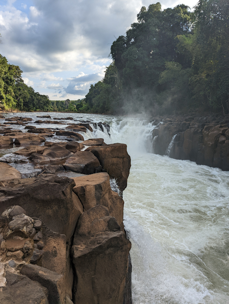 Vodopád Phasuam Vodopád Phasuam