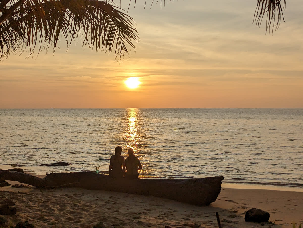 Sunset beach - pláž západu slunce 