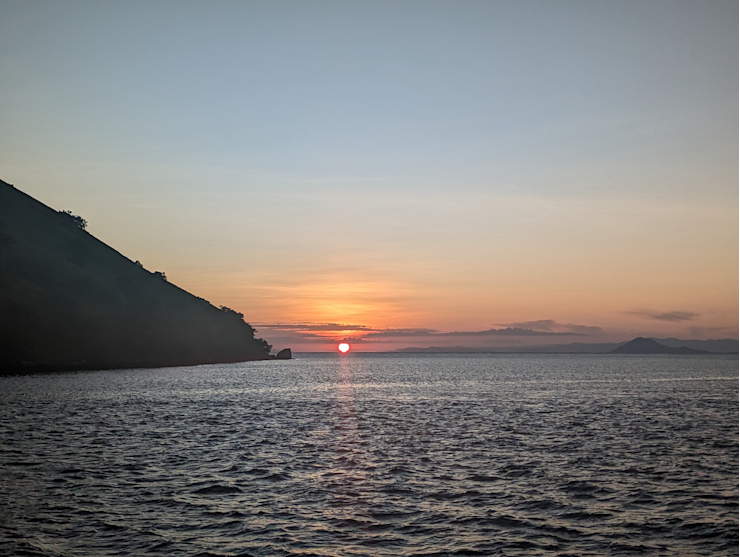 Východ slunce Východ slunce