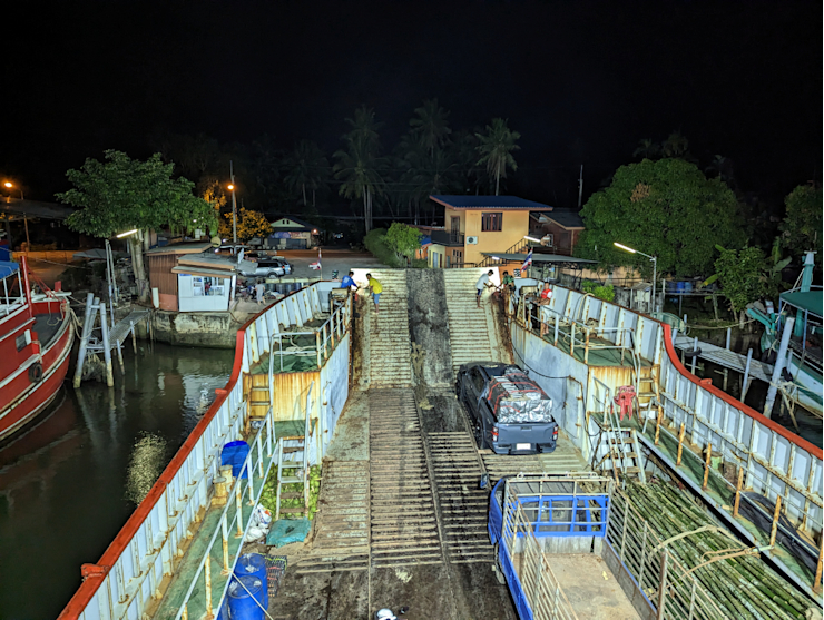 Opouštíme pevninu Opouštíme pevninu