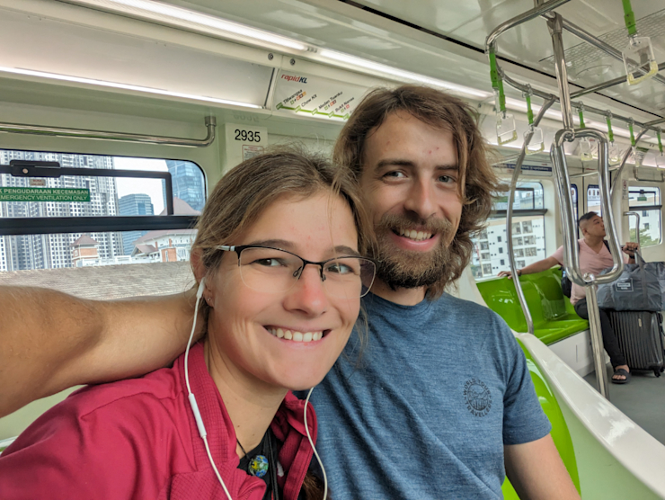 Rapid train (městský vlak) Rapid train (městský vlak)