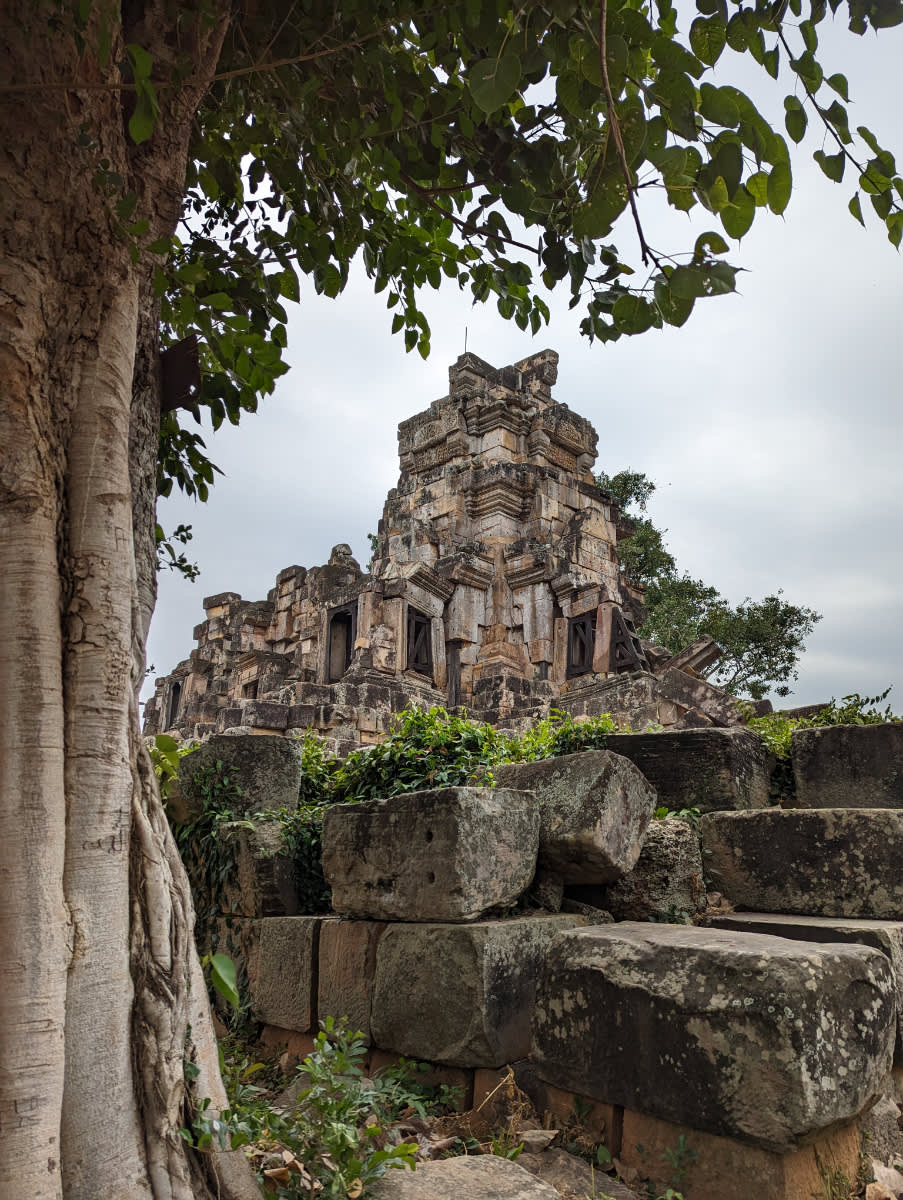 Ek Phnom Pagoda