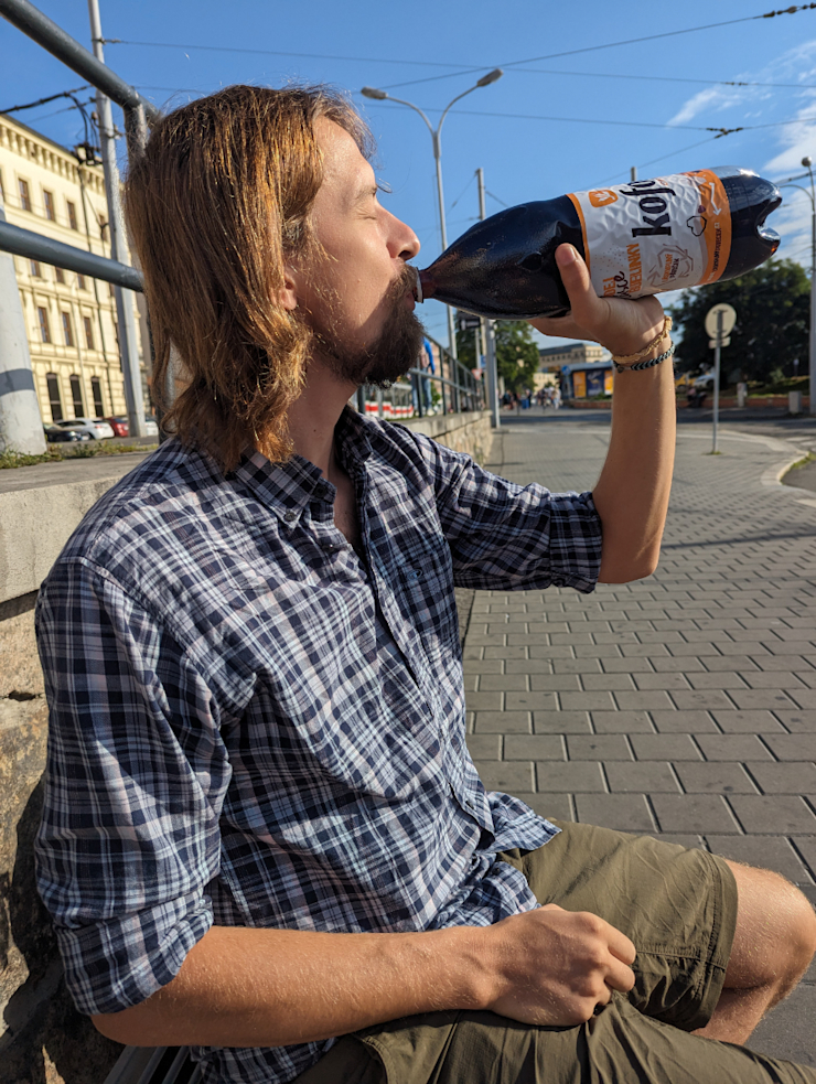 Když ji miluješ, není co řešit! Když ji miluješ, není co řešit!