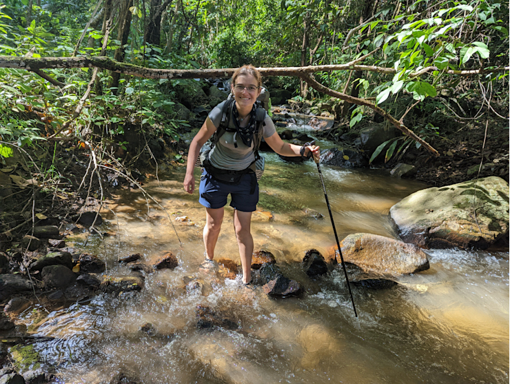 Brodíme se pralesem Brodíme se pralesem